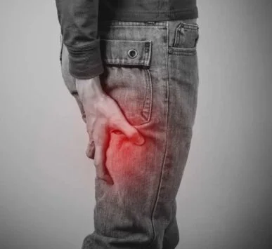 Sciatica: Causes, Symptoms, and Treatment Options | Hind Spine